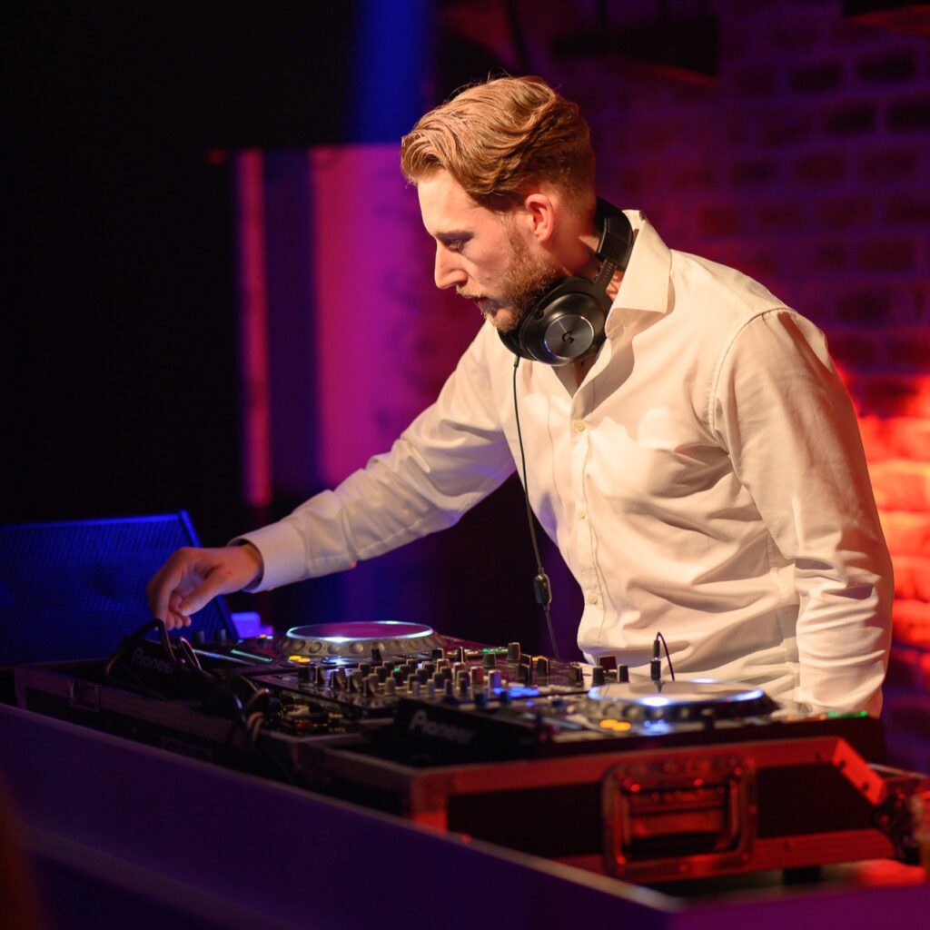 Complex-gala-0544