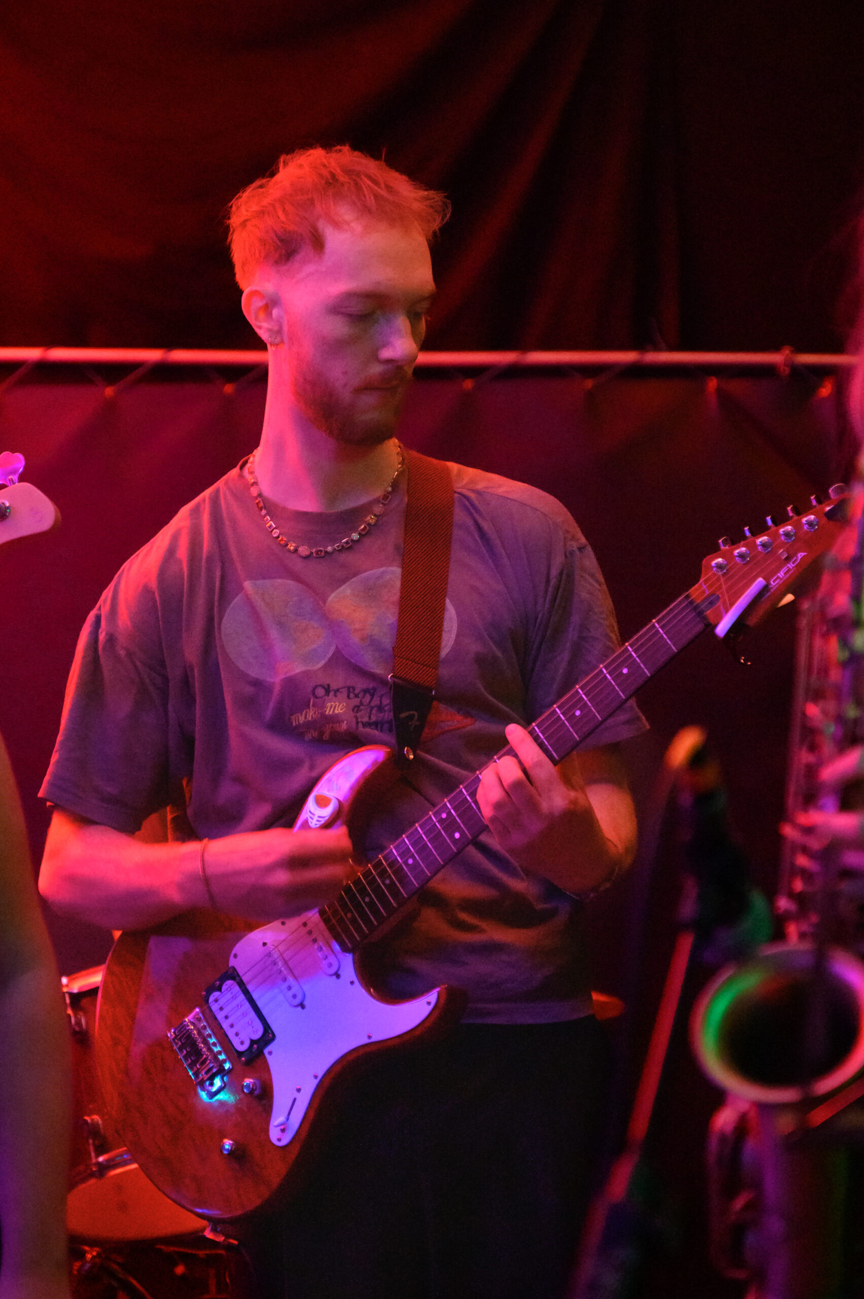 Pûlse_performance_at_Burgers-9572